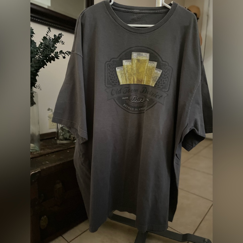 St. John’s Bay men’s old town brewery bar gray t shirt 3X